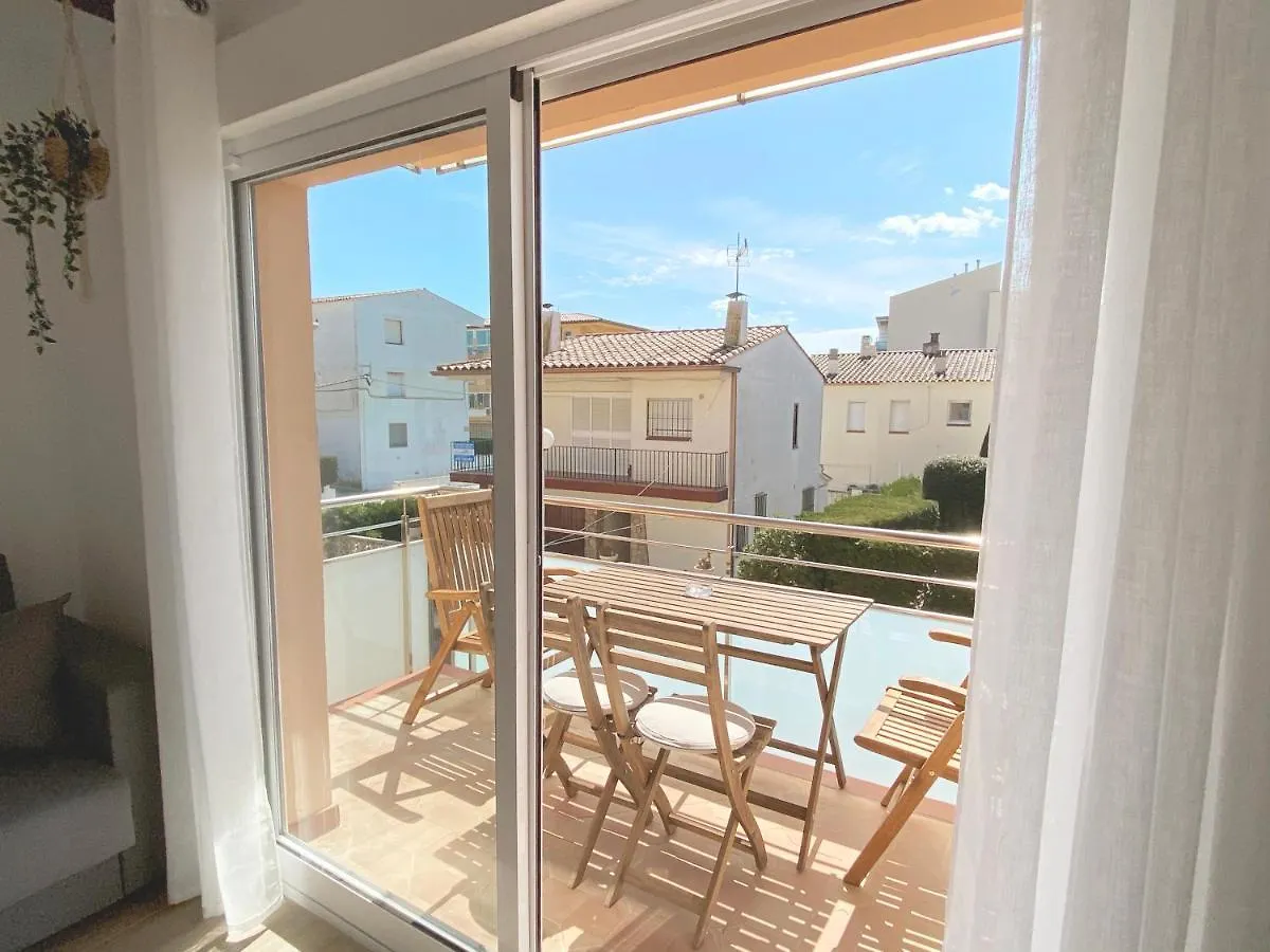 ל'אסטרטיט Apartament Miravent