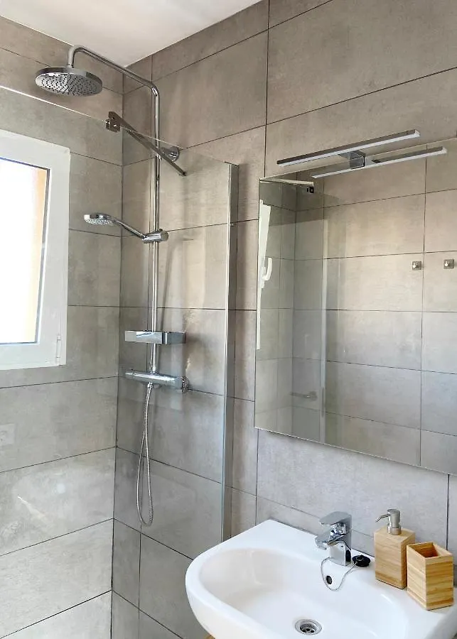 ל'אסטרטיט Apartament Miravent